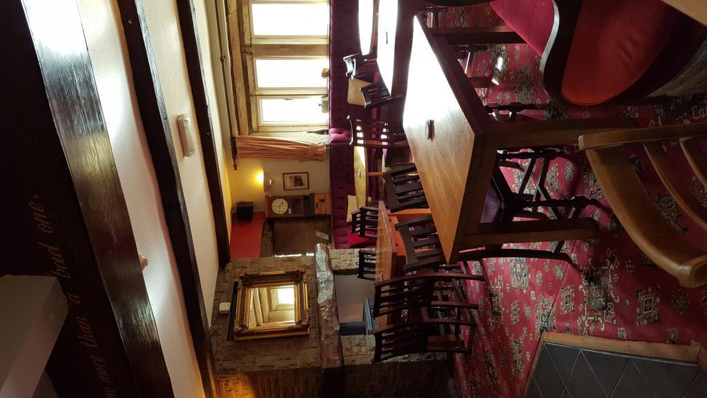 The Rose And Crown Hotel Huddersfield Ngoại thất bức ảnh